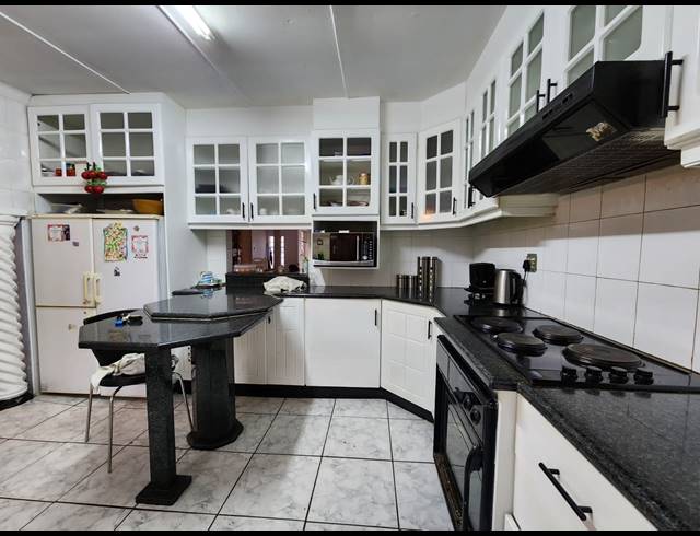 3 BEDROOM HOUSE FOR SALE IN NEWHOLME